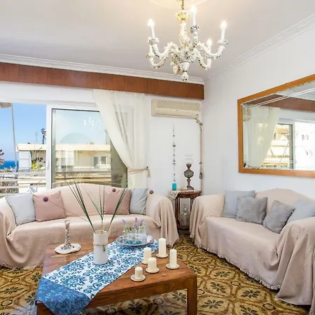 Thalia'S Apartment